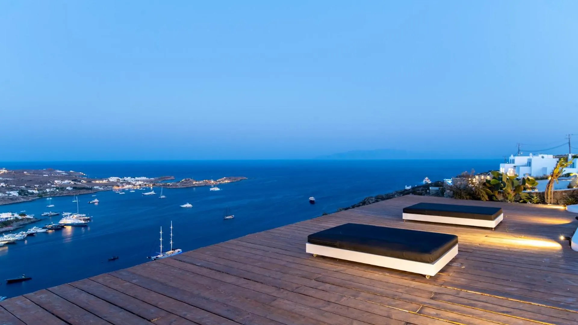 Psarou, The Above Nammos Experience Villa